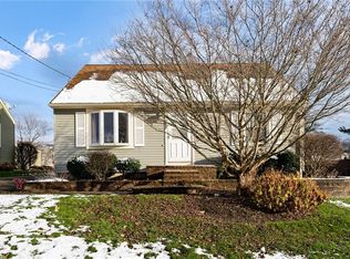 1037 North Ave, Girard, OH 44420