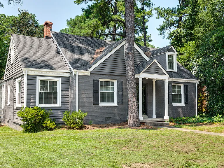 1000 Pepper Ave — Photo 4