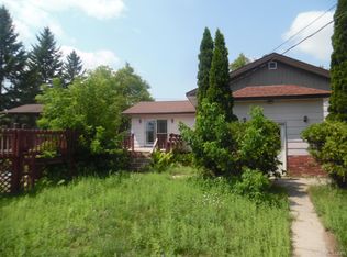 1516 N 23rd St, Escanaba, MI 49829