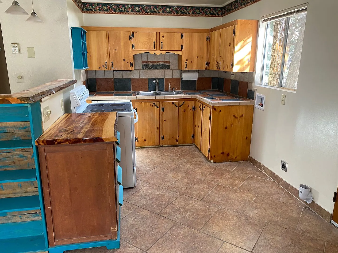 2 Bedroom, 1 Bathroom Home in Sandia Park, NM — Photo 3