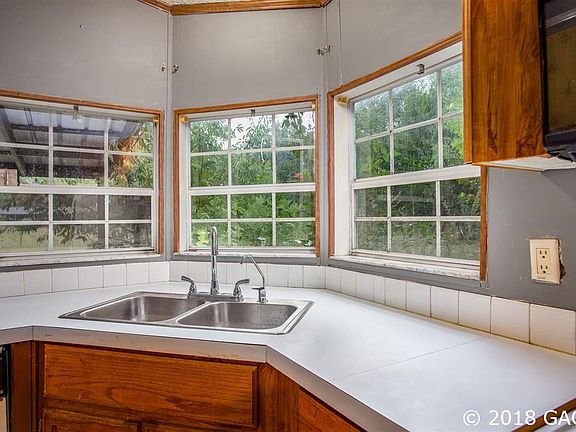 5th image of 25204 NW 71st Pl