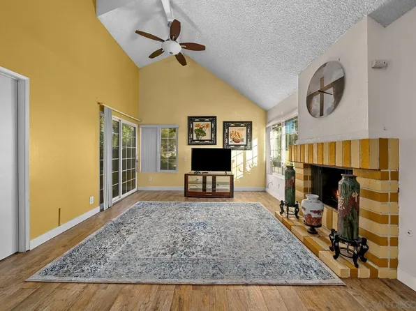 10665 Escobar Dr, San Diego, CA 92124