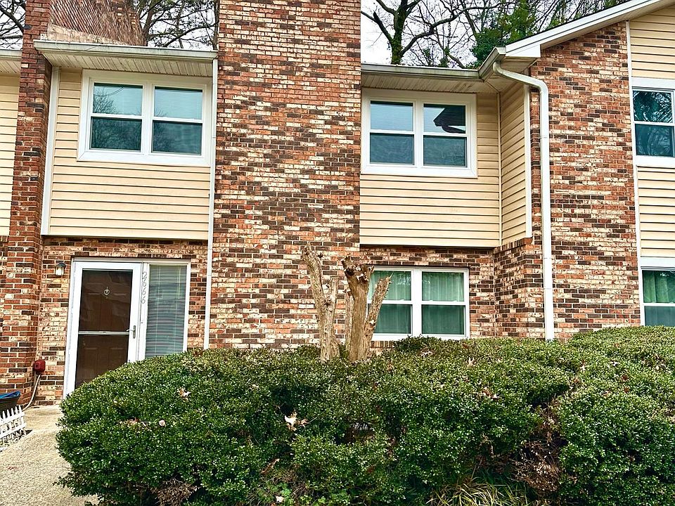 1st image of 2666 Moss Ln SE