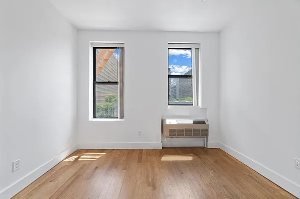 Rented by Mossanen Group | media 21