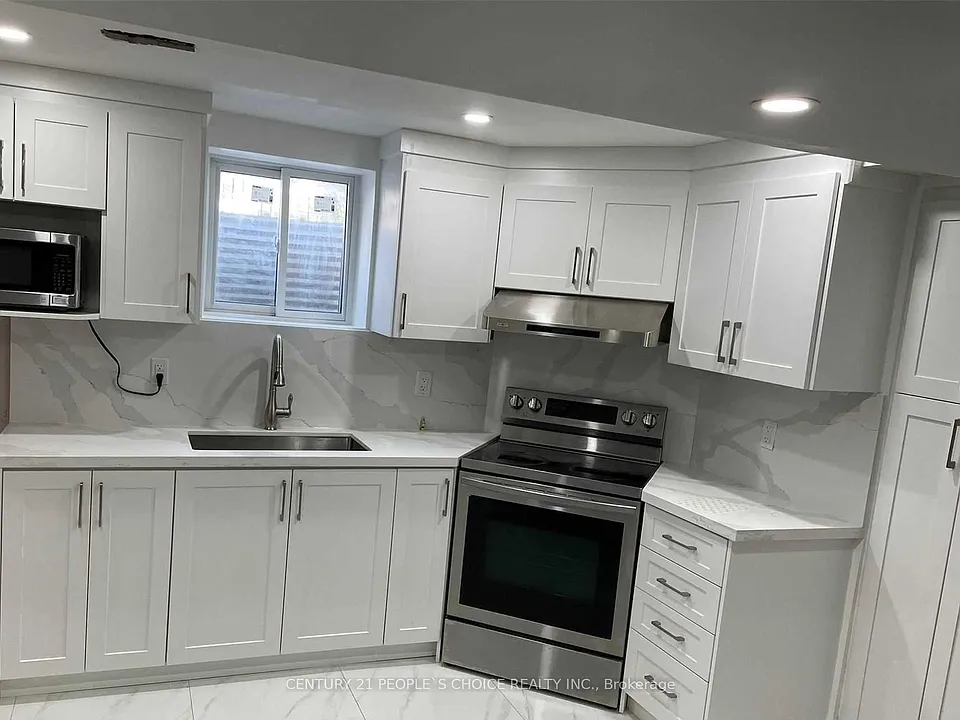 6929 Gooderham Estate Blvd #BASEMENT