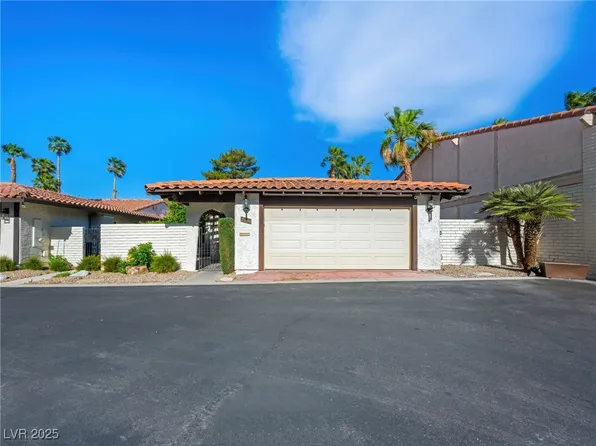 2104 Plaza De La Candela, Las Vegas, NV 89102