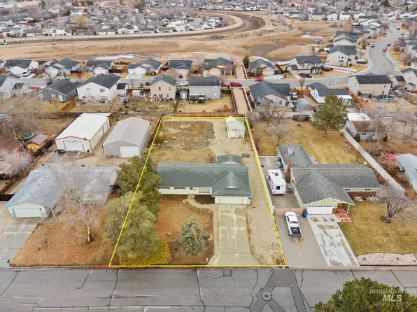 8532 W Colt Dr, Boise, ID 83709