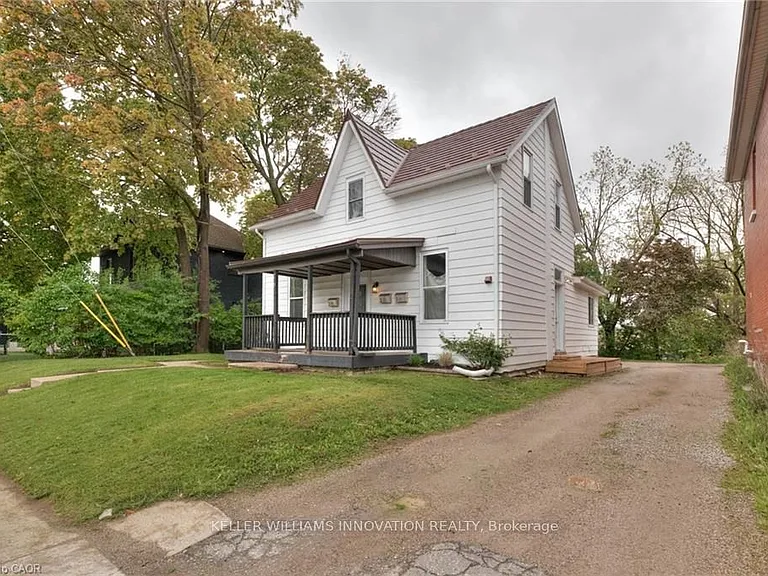270 Water St N #1 — Photo 3
