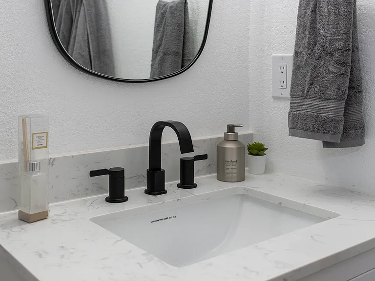 38 E Geneva Dr — Photo 33