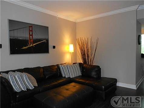4th image of 226 Moorings Dr