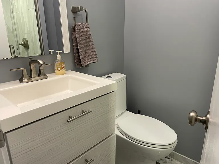 BATHROOM DOWN_06252024