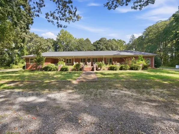 1542 W Monument Ave #1542, Gastonia, NC 28052