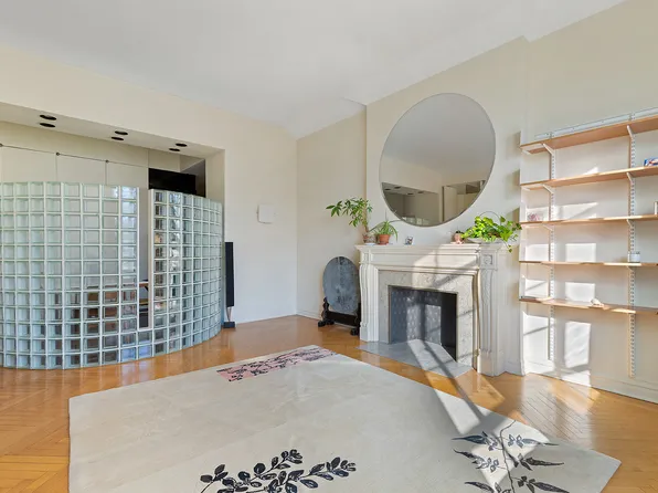 11 West 81st Street image 3 of 12