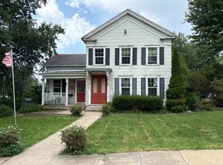 201 S Barber Ave, Polo, IL 61064