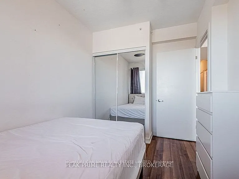 5240 Dundas St #B608 — Photo 21
