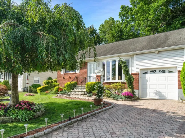 24 Westwind Road, Yonkers, NY 10710