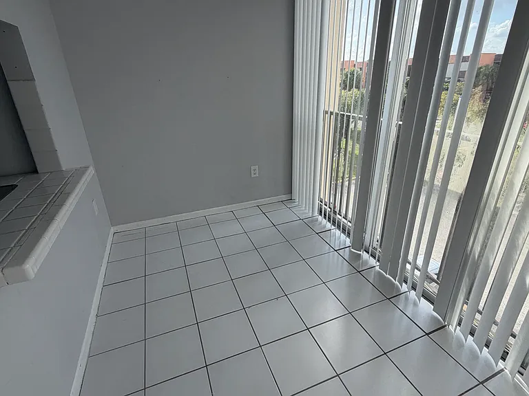 9431 SW 4th St #411 — Photo 7