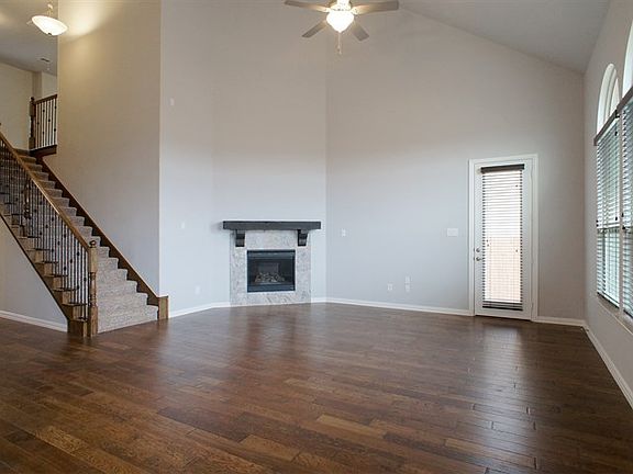 3rd image of 1720 Hickory Chase Cir