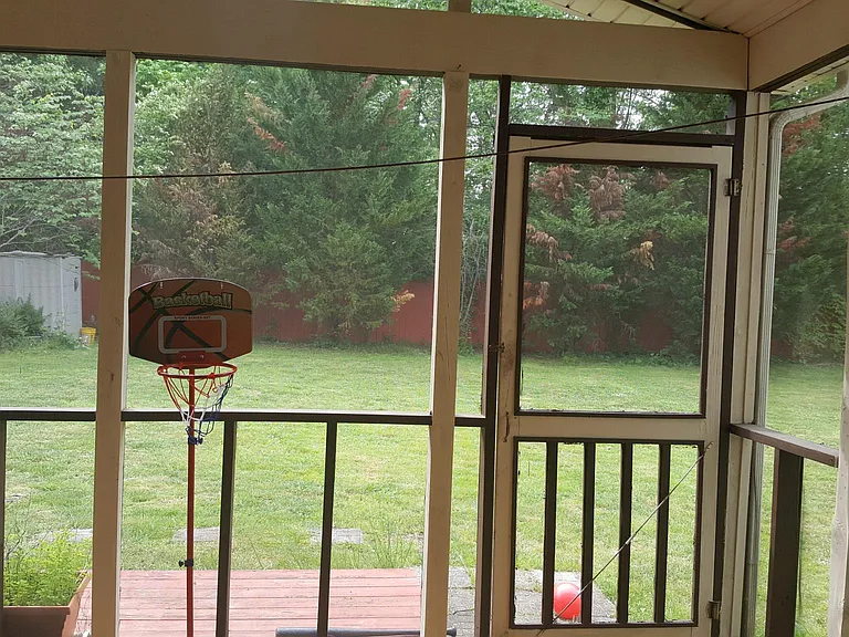 Screened Patio