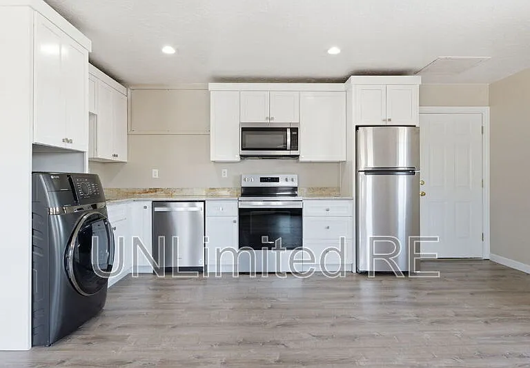 1456 E Russ Way #2 — Photo 7