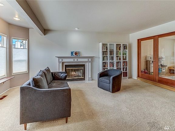 5th image of 6113 S 296th Ct