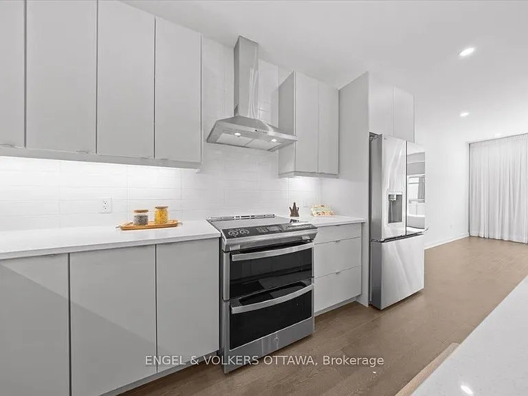 699 Honeydew St — Photo 10