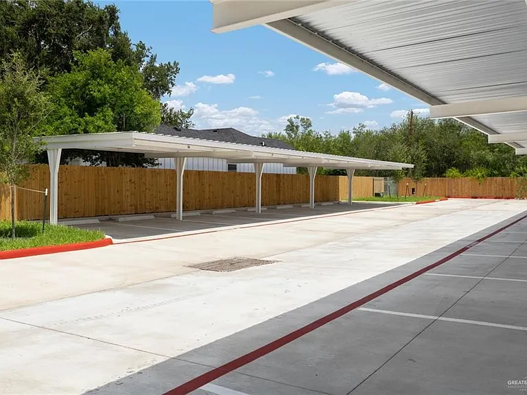 740 N Alamo Rd #1 — Photo 2