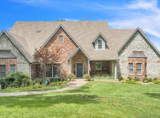711 N Main St, Bristow, OK 74010