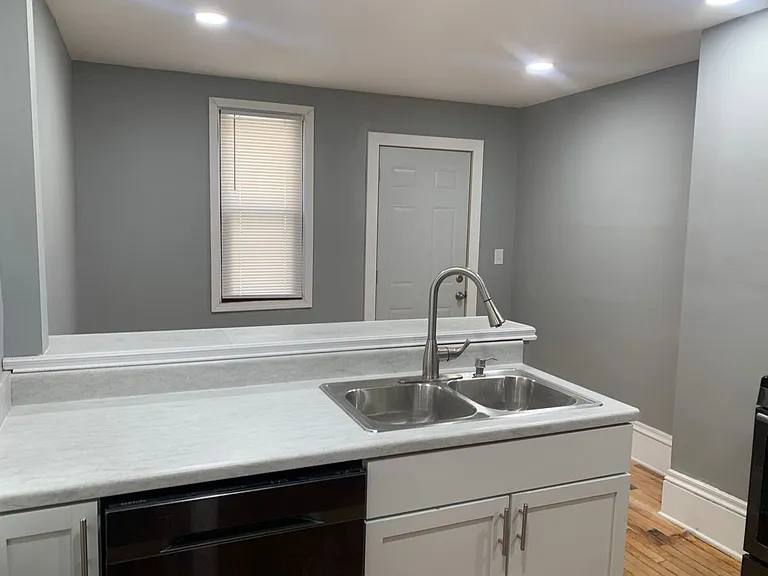 2959 Bryant Ave N — Photo 3