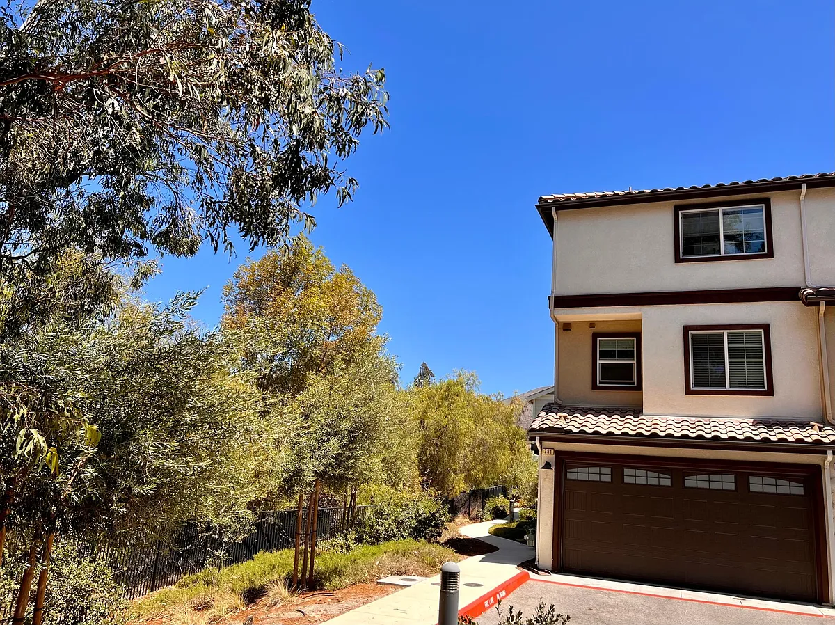Outside view of two car garage - 781 Bay Leaf Dr