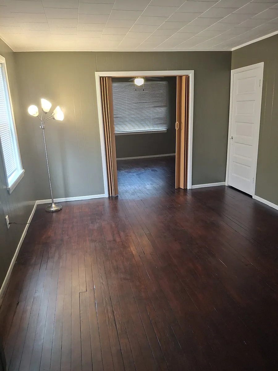 Building Photo - 56 Diamond Ave #1