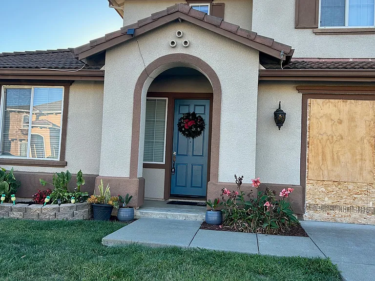 1707 Rio Grande Way — Photo 2