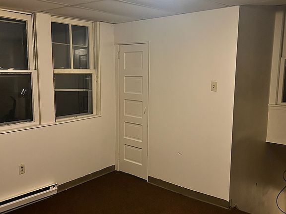 4th image of 100-106 E Bennett St #2