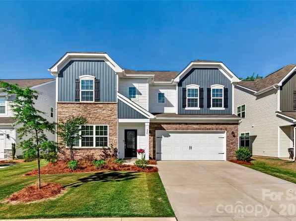 330 Kennerly Center Dr, Mooresville, NC 28115