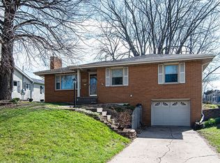 1970 Chaney Rd, Dubuque, IA 52001