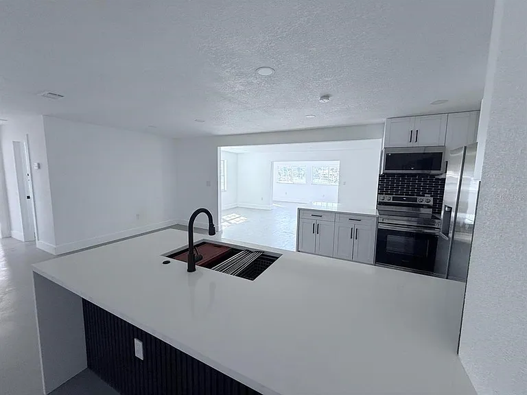 720 Capri Blvd — Photo 7