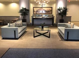 161 Commonwealth Ave #305, Boston, MA 02116