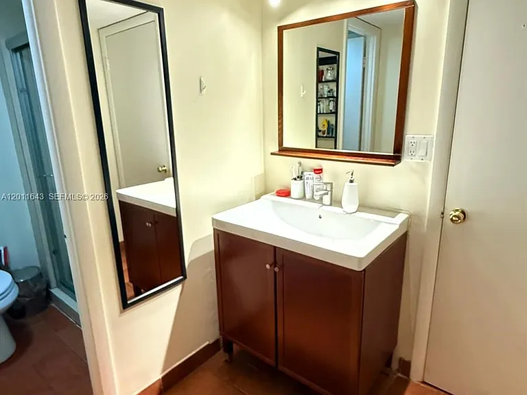 20441 NE 30th Ave #1169 — Photo 11