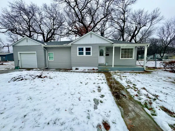 609 E 29th Ave, Lake Station, IN 46405