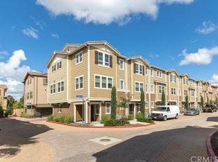 7251 N Cherry Ln, Van Nuys, CA 91405