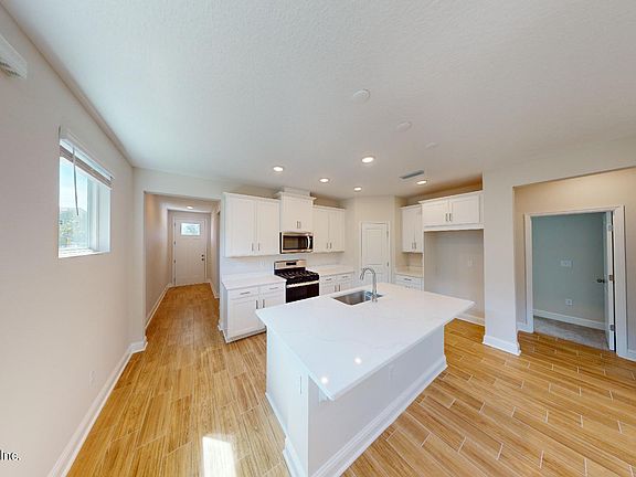 3rd image of 37 WAMBAW Drive