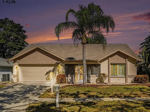 3529 Oak Lake Dr, Palm Harbor, FL 34684