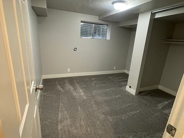 1868 W 4655 S #BASEMENT — Photo 6