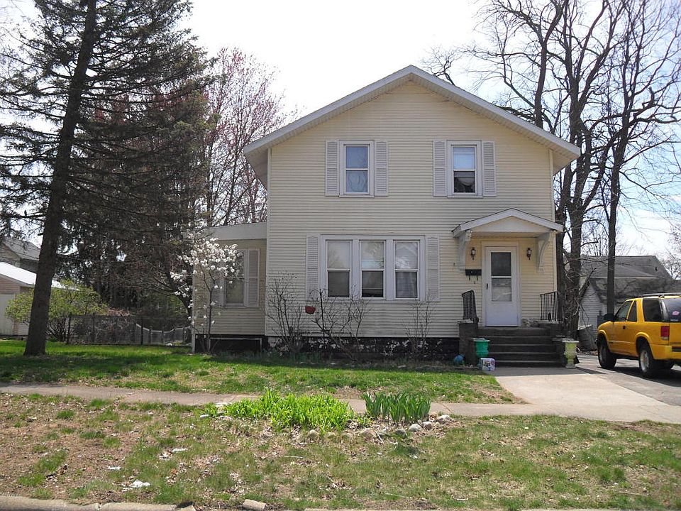 1st image of 407 Courtland St