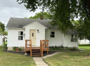 1208 15th St, Clarkfield, MN 56223