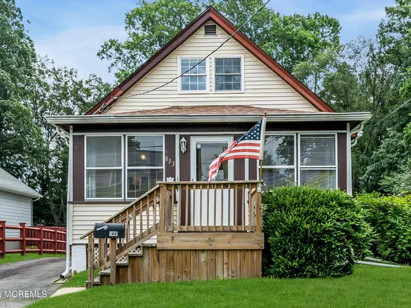 833 Lincoln Street, Middletown, NJ 07748