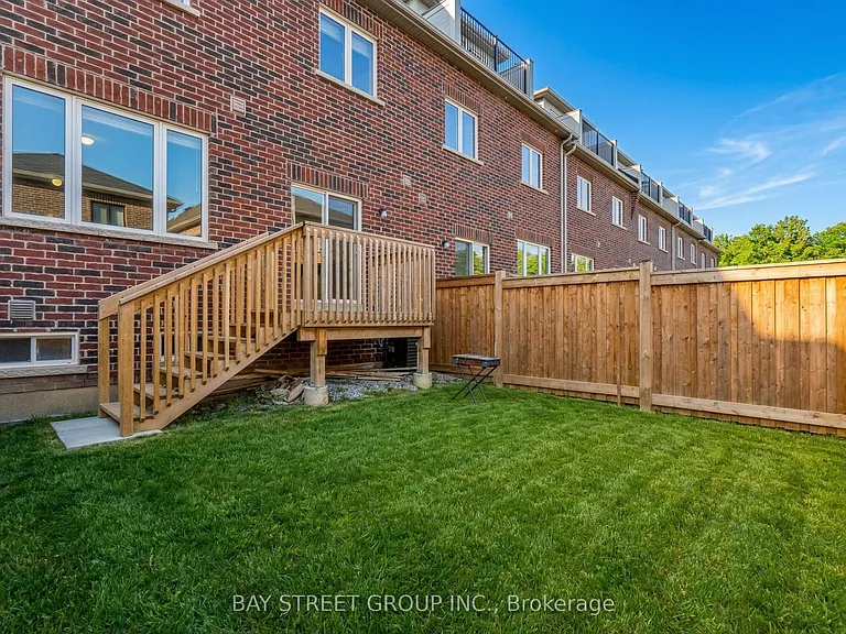 86 Ness Dr — Photo 37