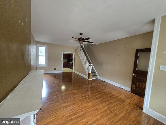 3rd image of 3850 N Reese St