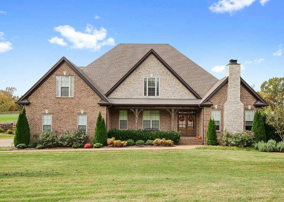 1st image of 2319 Lucerne Ln