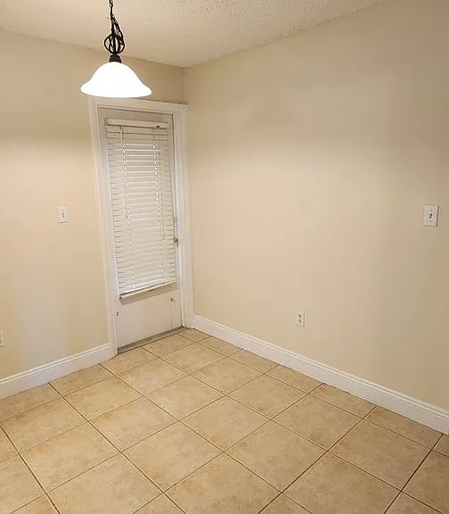 310 Taylor Ave #C19 — Photo 10